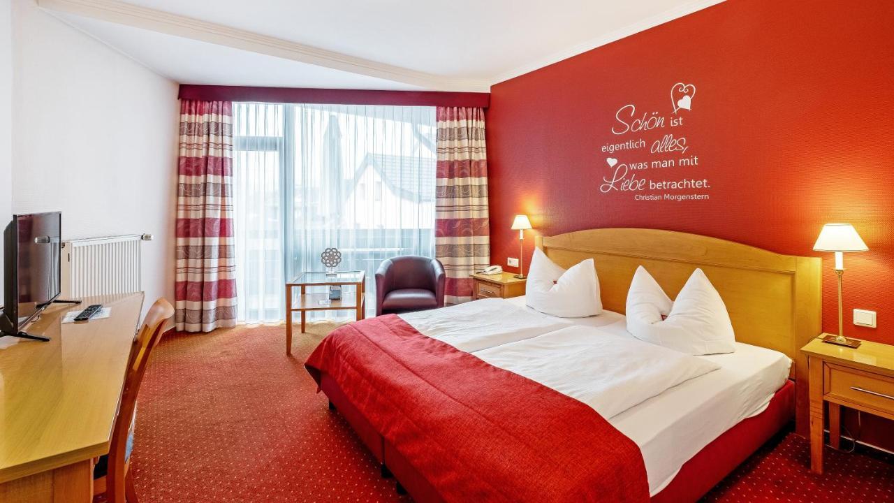Hotel Zur Post Waldbreitbach Exterior foto
